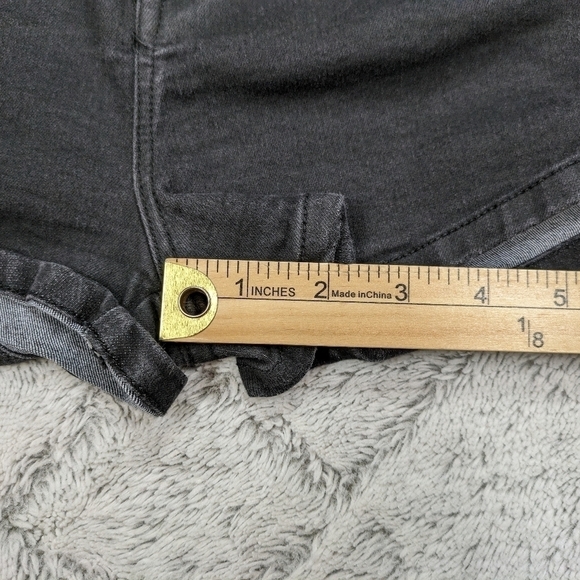 Free People Shorts Women's 26 Black Coated Lone Ranger Lace Sides Button Fly - Picture 7 of 10